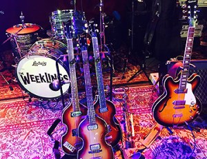 the-weeklings-stage-setup